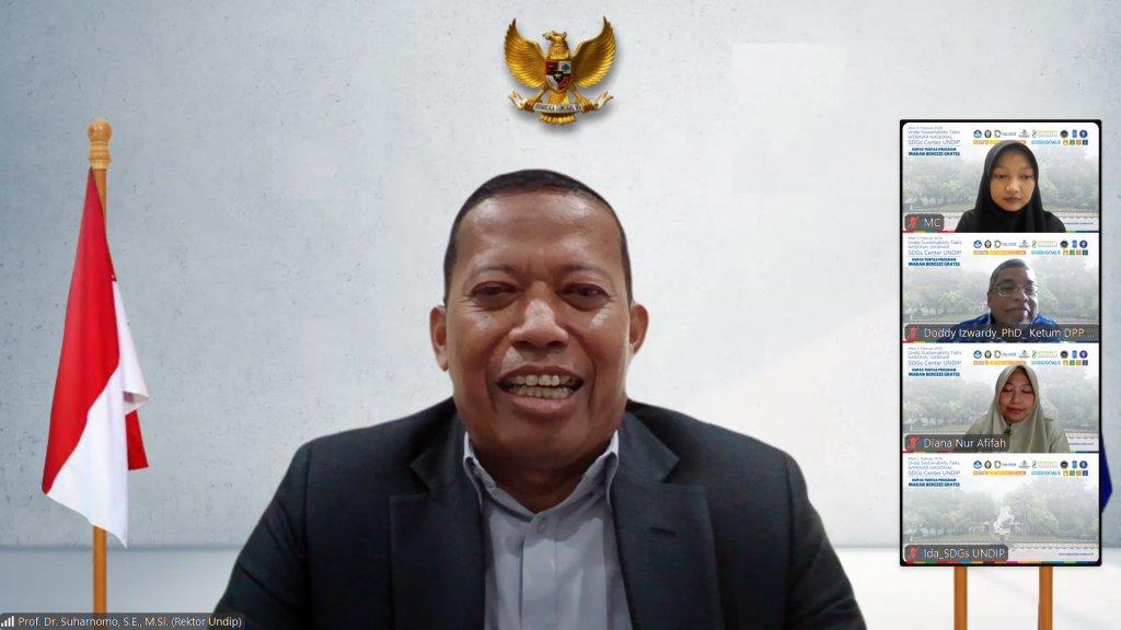 Penyampian sambutan oleh Prof. Dr. Suharnomo, S.E., M.Si untuk membuka webinar